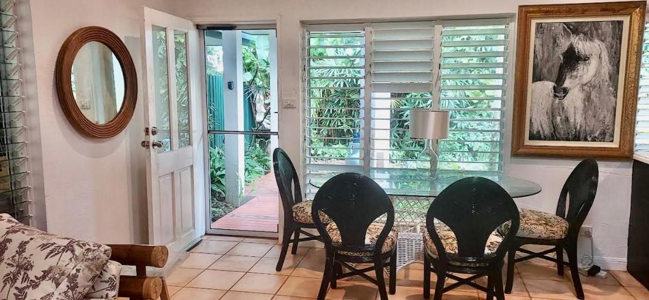 Villa Beauty Tiny Walk To Sea Port Douglas Exterior foto